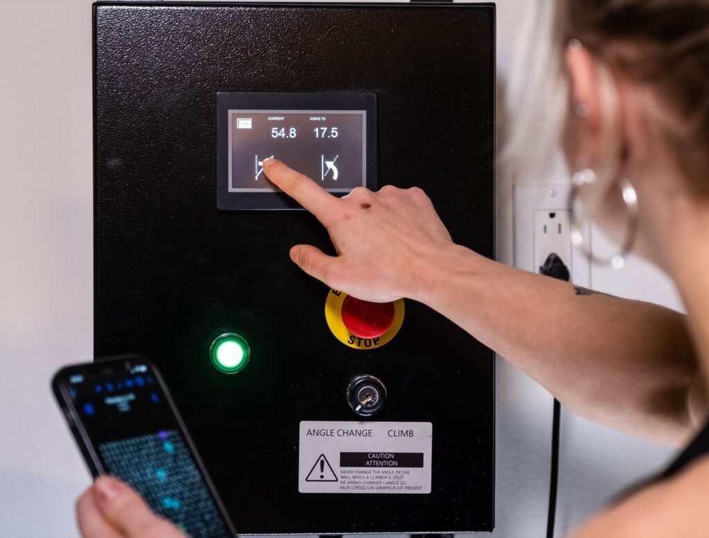 Setting the angle on a Lemur touchscreen